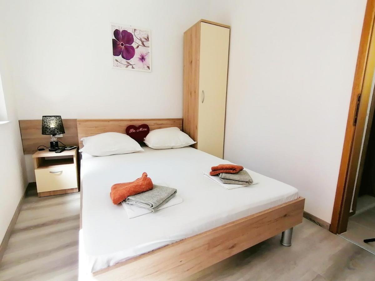 Apartmani Buljubasic บาชกาโวดา ภายนอก รูปภาพ