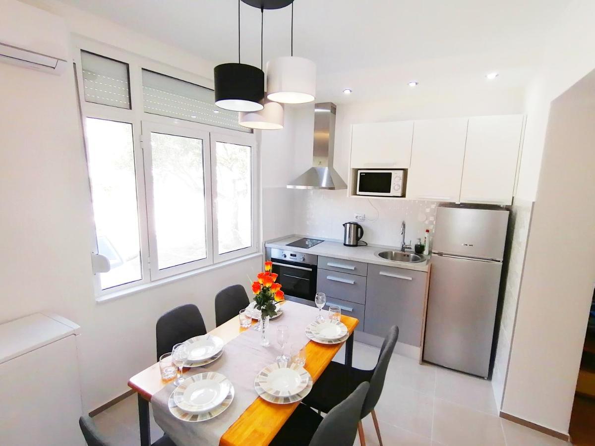 Apartmani Buljubasic บาชกาโวดา ภายนอก รูปภาพ