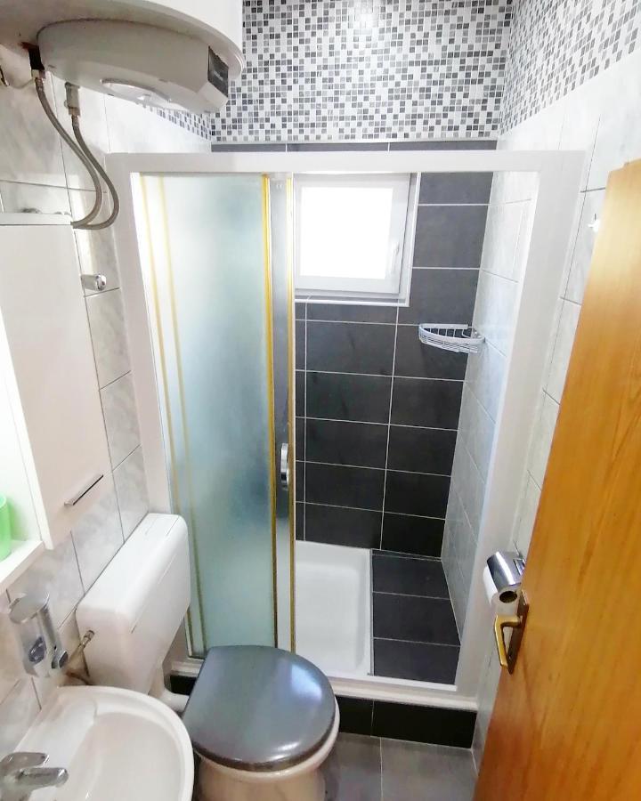 Apartmani Buljubasic บาชกาโวดา ภายนอก รูปภาพ