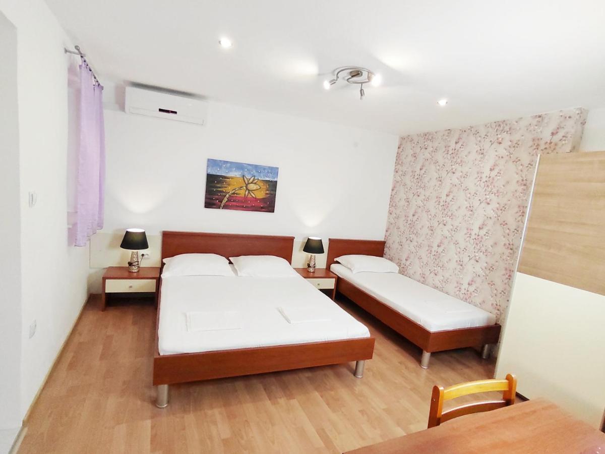 Apartmani Buljubasic บาชกาโวดา ภายนอก รูปภาพ