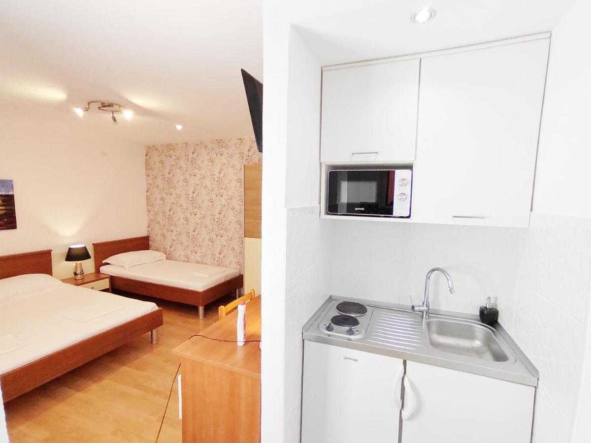 Apartmani Buljubasic บาชกาโวดา ภายนอก รูปภาพ