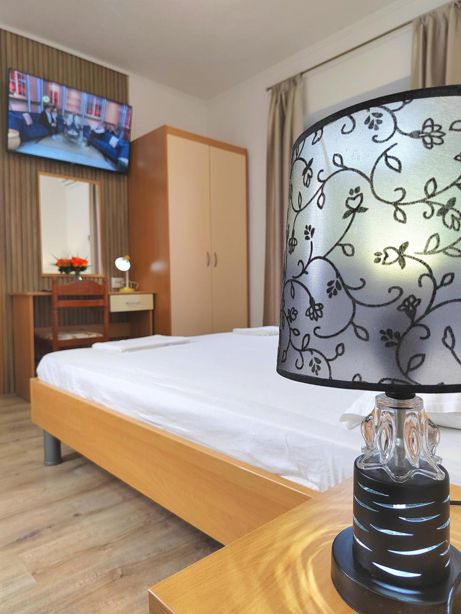 Apartmani Buljubasic บาชกาโวดา ภายนอก รูปภาพ